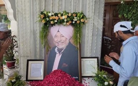 ਜਸਵਿੰਦਰ ਭੱਲਾ ਦੀ ਅੰਤਿਮ ਅਰਦਾਸ, ਸ਼ਰਧਾਂਜਲੀ ਦੇਣ ਪਹੁੰਚੀਆਂ ਪੰਜਾਬ ਦੀਆਂ ਮਸ਼ਹੂਰ ਹਸਤੀਆਂ (ਤਸਵੀਰਾਂ)