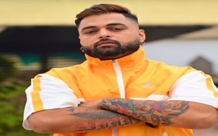 ਗਾਇਕ ਗੁਲਾਬ ਸਿੱਧੂ ਨੇ ਬਰਨਾਲਾ ‘ਚ ਸਰਪੰਚਾਂ ਦੇ ਇਕੱਠ ‘ਚ ਮੰਗੀ ਮਾਫੀ, ਸਰਪੰਚੀ ਟੱਪੇ ਨੂੰ ਕੱਟਣ ਦਾ ਦਿੱਤਾ ਭਰੋਸਾ