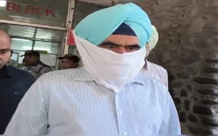ਮੁਅੱਤਲ ਡੀ.ਆਈ.ਜੀ. ਹਰਚਰਨ ਸਿੰਘ ਭੁੱਲਰ ਦੇ ਵਿਦੇਸ਼ੀ ਲਿੰਕਾਂ ਦੀ ਜਾਂਚ ਤੇਜ਼ — CBI ਨੇ ਪਾਸਪੋਰਟ ਕੀਤਾ ਜ਼ਬਤ