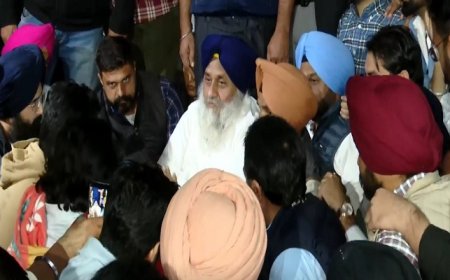 ਪੰਜਾਬ ਯੂਨੀਵਰਸਿਟੀ ਪਹੁੰਚੇ ਸ. ਸੁਖਬੀਰ ਸਿੰਘ ਬਾਦਲ, ਵਿਦਿਆਰਥੀਆਂ ਨਾਲ ਕੀਤੀ ਗੱਲਬਾਤ