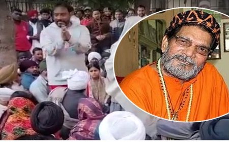 ਪਿਤਾ ਦੀਆਂ ਅੰਤਿਮ ਰਸਮਾਂ ਮੌਕੇ ਭੁੱਬਾਂ ਮਾਰ ਰੋਂਦੇ ਮਾਸਟਰ ਸਲੀਮ ਦੇ ਬੋਲ, ‘ਅੱਜ ਮੇਰੇ ਤੋਂ ਗਰੀਬ ਕੋਈ ਨਹੀਂ’