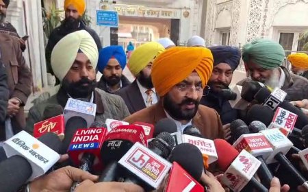 ਸ੍ਰੀ ਅਕਾਲ ਤਖ਼ਤ ਸਾਹਿਬ ਵਿਖੇ ਪੇਸ਼ ਹੋਏ ਮੰਤਰੀ ਤਰੁਣਪ੍ਰੀਤ ਸੌਂਦ, ਕਿਹਾ- “ਅਸੀਂ ਜਥੇਦਾਰ ਵੱਲੋਂ ਦਿੱਤੇ ਸੁਝਾਅ ਨੂੰ ਸਿਰ ਮੱਥੇ ਪ੍ਰਵਾਨ ਕਰਦੇ ਹਾਂ”