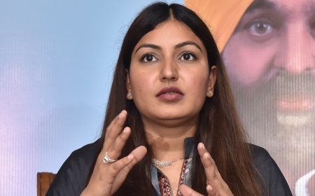 ‘ਮੇਰਾ ਕੱਖ ਨਾ ਰਹੇ ਜੇ ਮੈਂ ਠਿਆਨੀ ਵੀ ਖਾਧੀ ਹੋਵੇ…’. MLA ਅਨਮੋਲ ਗਗਨ ਮਾਨ ਮੰਚ ‘ਤੇ ਹੋਈ ਭਾਵੁਕ