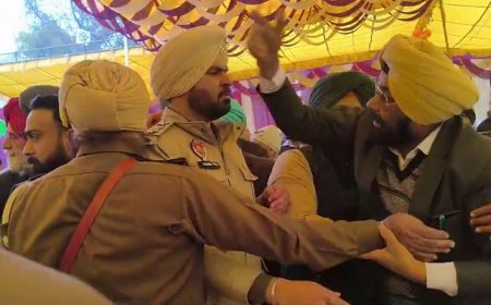 ਗਣਤੰਤਰ ਦਿਵਸ ਸਮਾਰੋਹ ‘ਚ ਹੰਗਾਮਾ, ਕੁਰਸੀ ਨੂੰ ਲੈ ਕੇ MLA ਤੇ ਨਗਰ ਕੌਂਸਲ ਪ੍ਰਧਾਨ ‘ਚ ਪਿਆ ਪੰਗਾ