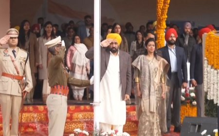 77ਵਾਂ ਗਣਤੰਤਰ ਦਿਵਸ: CM ਭਗਵੰਤ ਮਾਨ ਨੇ ਹੁਸ਼ਿਆਰਪੁਰ ‘ਚ ਲਹਿਰਾਇਆ ਤਿਰੰਗਾ