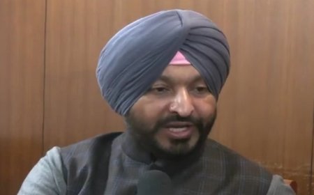 ‘ਪਤਾ ਨਹੀਂ ਕਿਹੜਾ ਪਰਸਨਲ ਗੁੱਸਾ ਲੈ ਕੇ ਬੈਠੇ…’, ਰਾਹੁਲ ਗਾਂਧੀ ਵਲੋਂ ਗੱਦਾਰ ਕਹਿਣ ‘ਤੇ ਬੋਲੇ ਰਵਨੀਤ ਬਿੱਟੂ