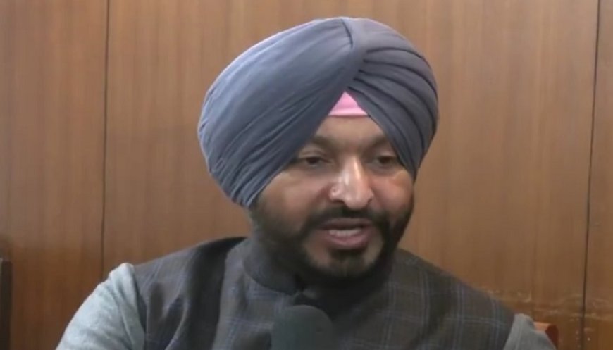 ‘ਪਤਾ ਨਹੀਂ ਕਿਹੜਾ ਪਰਸਨਲ ਗੁੱਸਾ ਲੈ ਕੇ ਬੈਠੇ…’, ਰਾਹੁਲ ਗਾਂਧੀ ਵਲੋਂ ਗੱਦਾਰ ਕਹਿਣ ‘ਤੇ ਬੋਲੇ ਰਵਨੀਤ ਬਿੱਟੂ