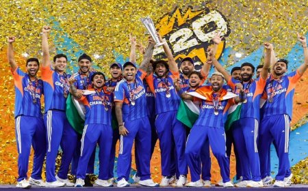 T-20 ਵਰਲਡ ਕੱਪ ਜੇਤੂ ਟੀਮ ਇੰਡੀਆ ‘ਤੇ ਹੋਈ ਪੈਸਿਆਂ ਦੀ ਬਾਰਿਸ਼, BCCI ਵੱਲੋਂ ਕਰੋੜਾਂ ਰੁਪਏ ਦੇਣ ਦਾ ਐਲਾਨ