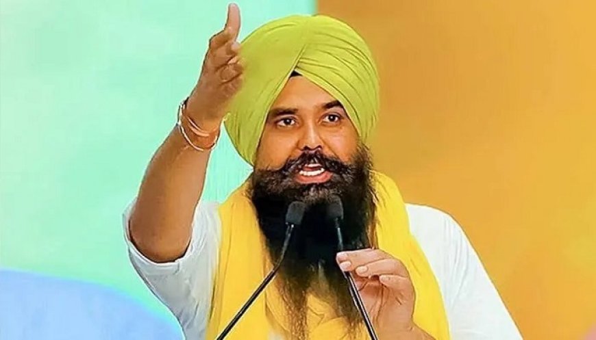 PU ‘ਚ ਲਾਠੀਚਾਰਜ ਦੀ MP ਕੰਗ ਨੇ ਕੀਤੀ ਨਿੰਦਾ, ਬੋਲੇ- ‘ਅਸੀਂ ਵਿਦਿਆਰਥੀਆਂ ਦੇ ਨਾਲ ਹਾਂ’