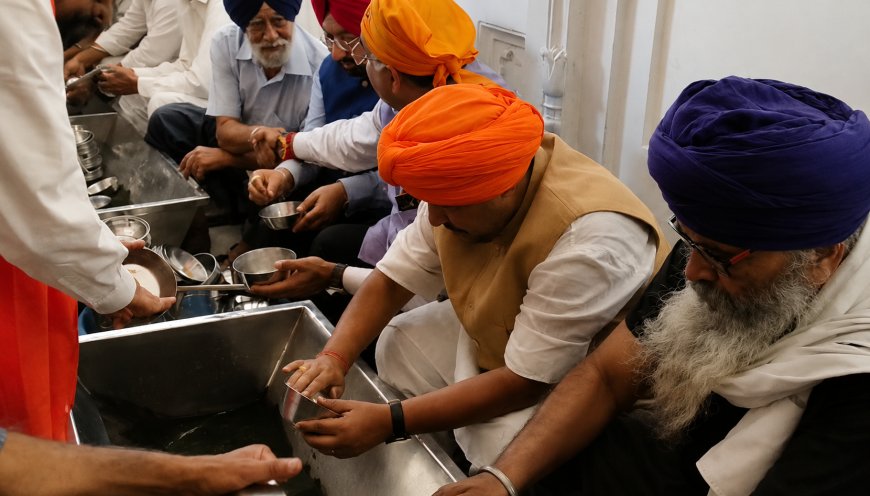 ਦਸਤਾਰ ਸਜਾ ਕੇ ਸ੍ਰੀ ਦਰਬਾਰ ਸਾਹਿਬ ਨਤਮਸਤਕ ਹੋਏ BJP ਦੇ ਕੌਮੀ ਪ੍ਰਧਾਨ ਨਿਤਿਨ ਨਬੀਨ, ਭਾਂਡੇ ਮਾਂਜ ਕੇ ਕੀਤੀ ਸੇਵਾ