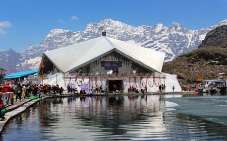 140 ਦਿਨਾਂ ਬਾਅਦ ਬੰਦ ਹੋਏ ਸ੍ਰੀ ਹੇਮਕੁੰਟ ਸਾਹਿਬ ਦੇ ਕਪਾਟ, 3.84 ਲੱਖ ਸ਼ਰਧਾਲੂਆਂ ਨੇ ਕੀਤੇ ਦਰਸ਼ਨ