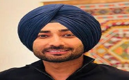 ‘ਮੈਨੂੰ ਕੋਈ ਸਰਕਾਰ ਗ੍ਰਾਂਟ ਨਹੀਂ ਦਿੰਦੀ…’ ਸਟੇਜ ਤੋਂ ਚਿੱਟਾ ਗੀਤ ਨਾ ਗਾਉਣ ਬਾਰੇ ਰਣਜੀਤ ਬਾਵੇ ਦਾ ਸਪੱਸ਼ਟੀਕਰਨ