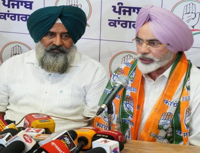 ਮਨਜੀਤ ਸਿੰਘ ਸਿੱਧੂ ਕਾਂਗਰਸ ‘ਚ ਹੋਏ ਸ਼ਾਮਲ, ਪਰਗਟ ਸਿੰਘ ਨੇ ਪਾਰਟੀ ‘ਚ ਕਰਵਾਈ ਸ਼ਮੂਲੀਅਤ