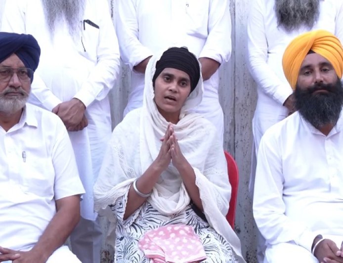 ‘ਅਰਦਾਸ ‘ਚ ਬਹੁਤ ਜਿਆਦਾ ਤਾਕਤ ਹੁੰਦੀ ਹੈ…’ ਪਰਵਿੰਦਰ ਸਿੰਘ ਝੋਟਾ ਦੀ ਪਤਨੀ ਵੱਲੋਂ ਲੋਕਾਂ ਨੂੰ ਖਾਸ ਅਪੀਲ
